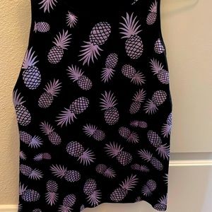 Unisex pineapple tank top🍍size Medium !